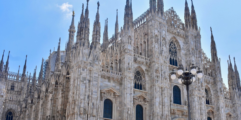 Il Duomo di Milano, una delle maggiori cattedrali europee post thumbnail image